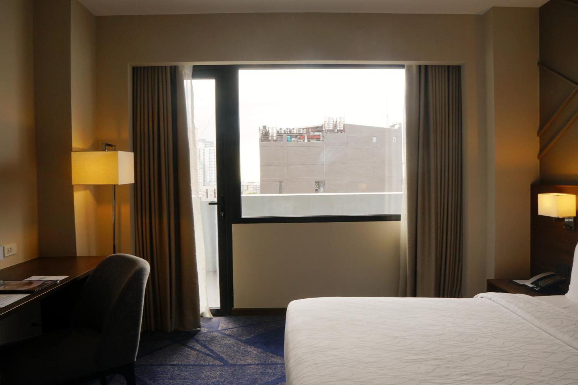 Luxent Hotel Quezon City Zewnętrze zdjęcie