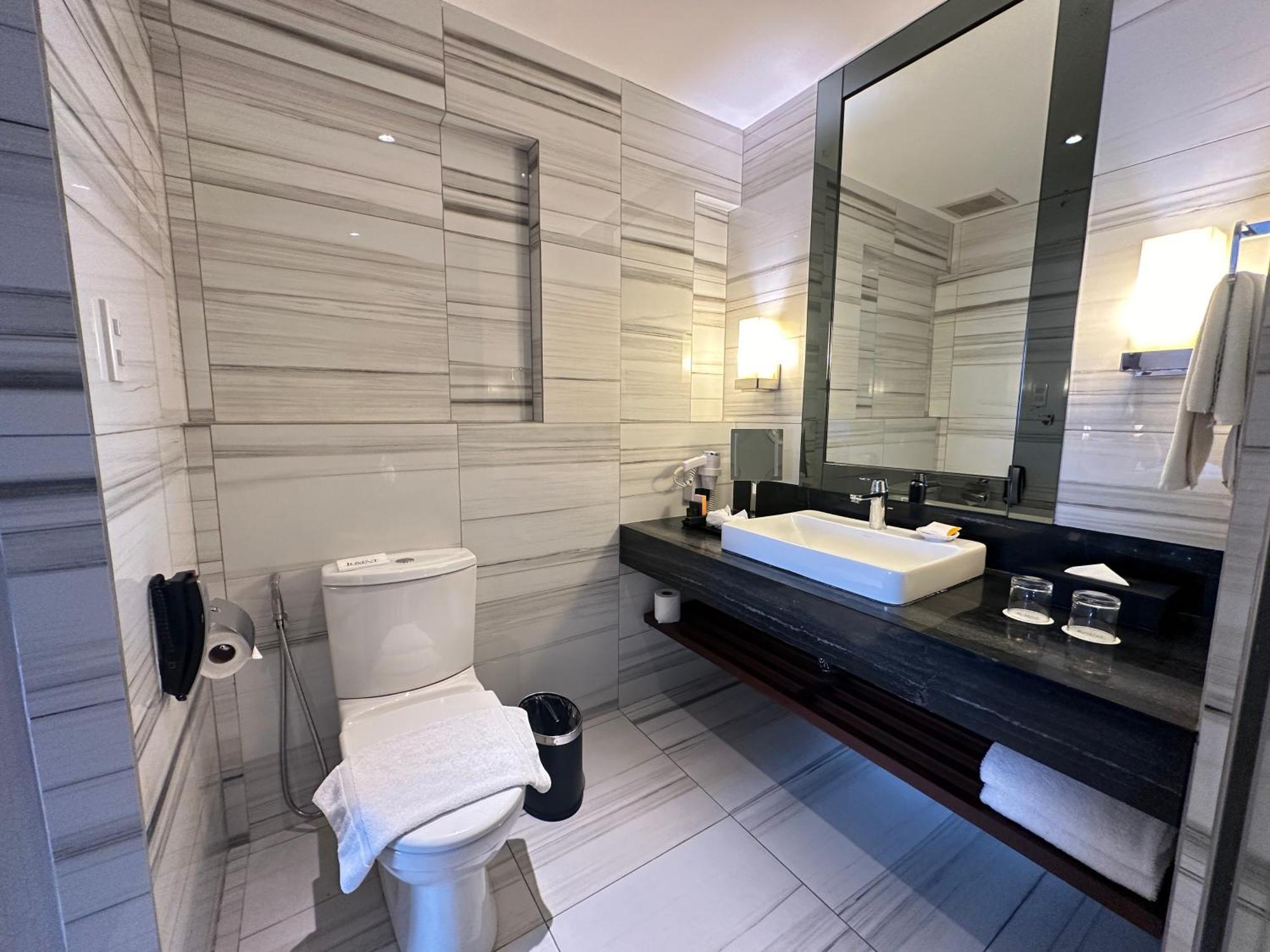 Luxent Hotel Quezon City Zewnętrze zdjęcie