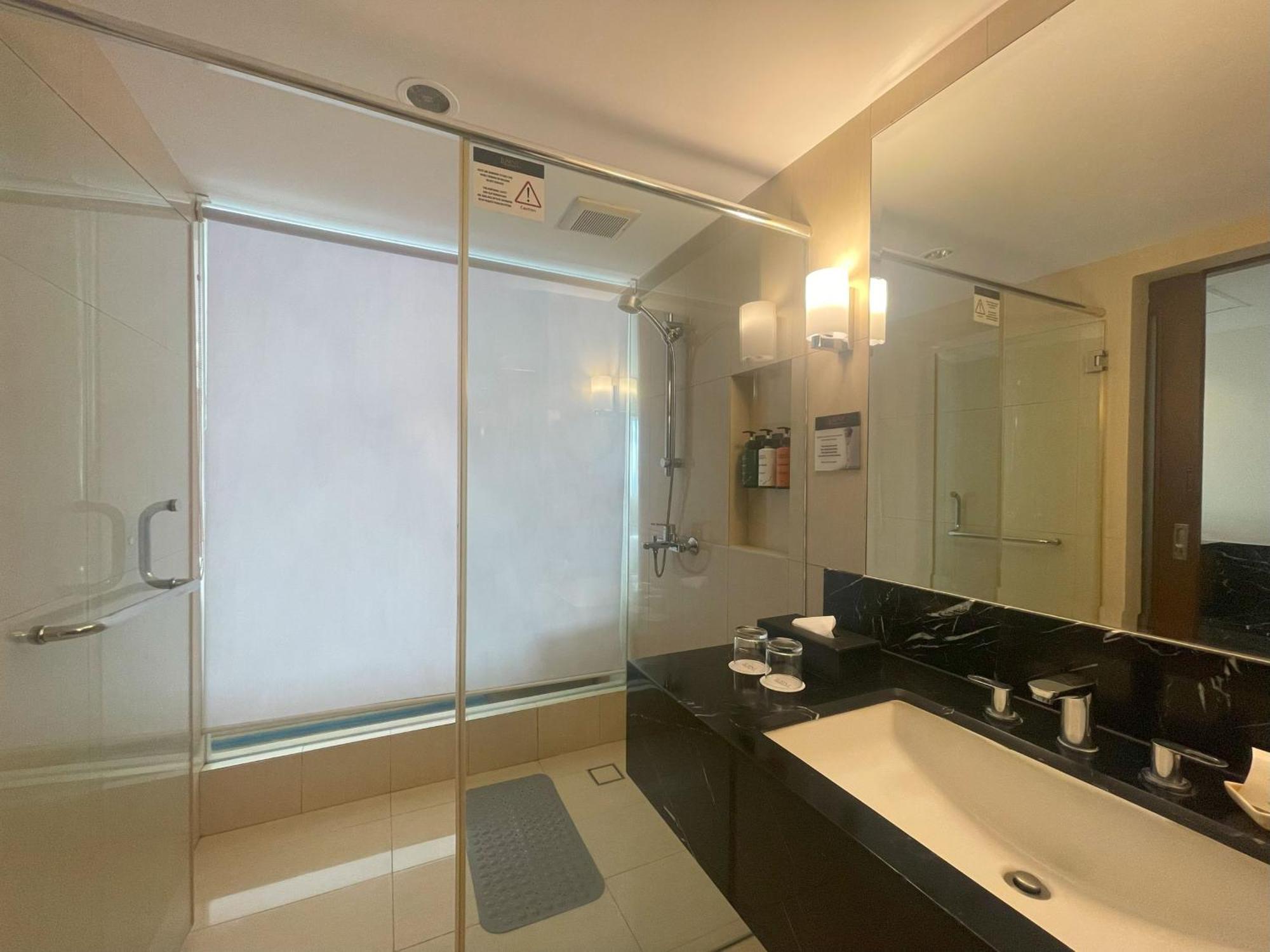 Luxent Hotel Quezon City Zewnętrze zdjęcie