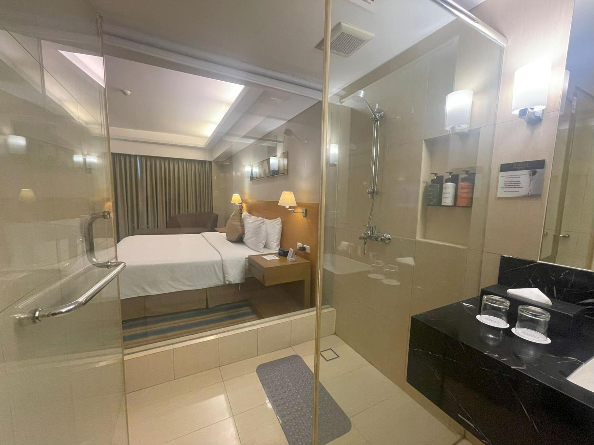 Luxent Hotel Quezon City Zewnętrze zdjęcie