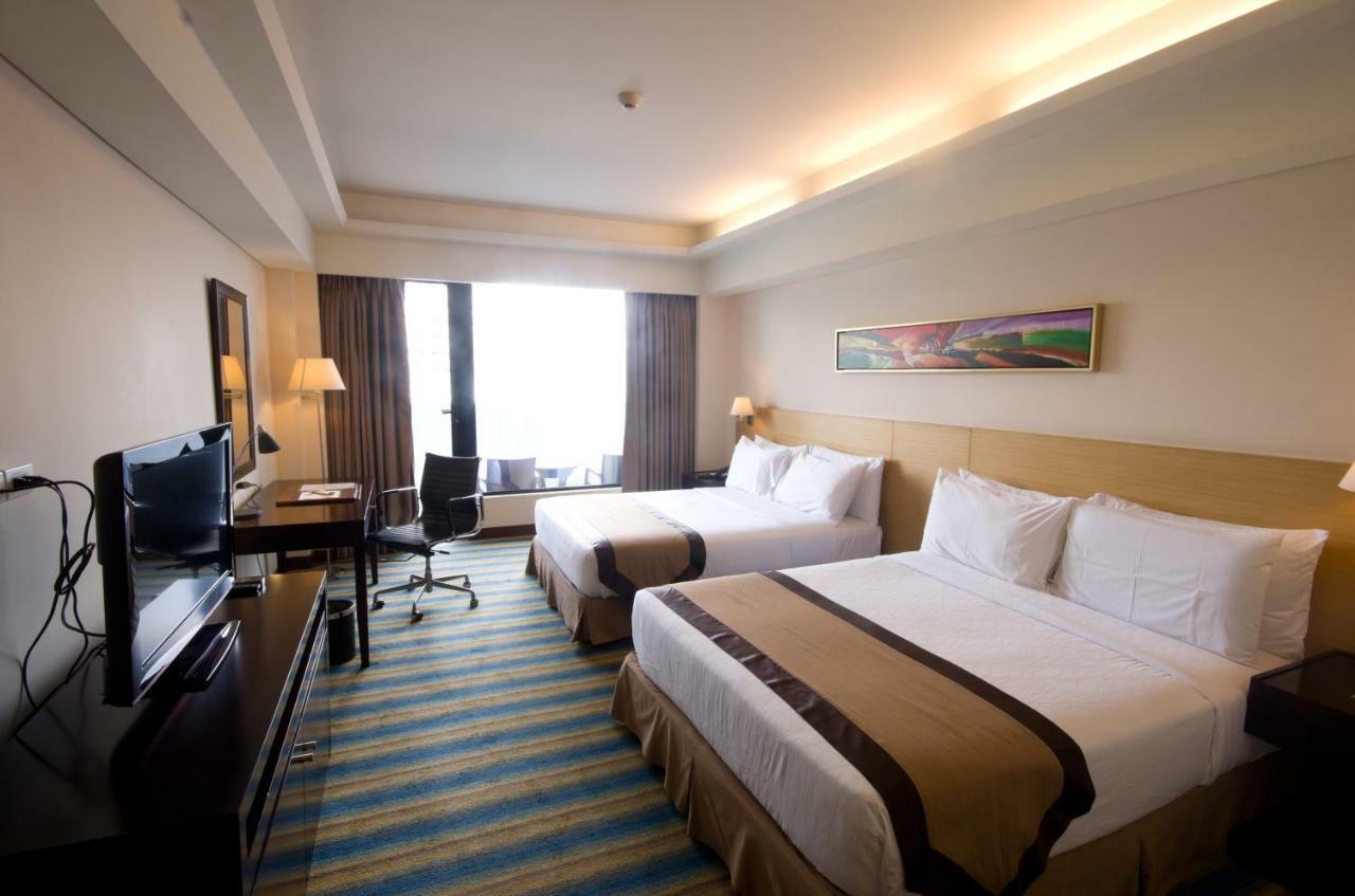 Luxent Hotel Quezon City Zewnętrze zdjęcie