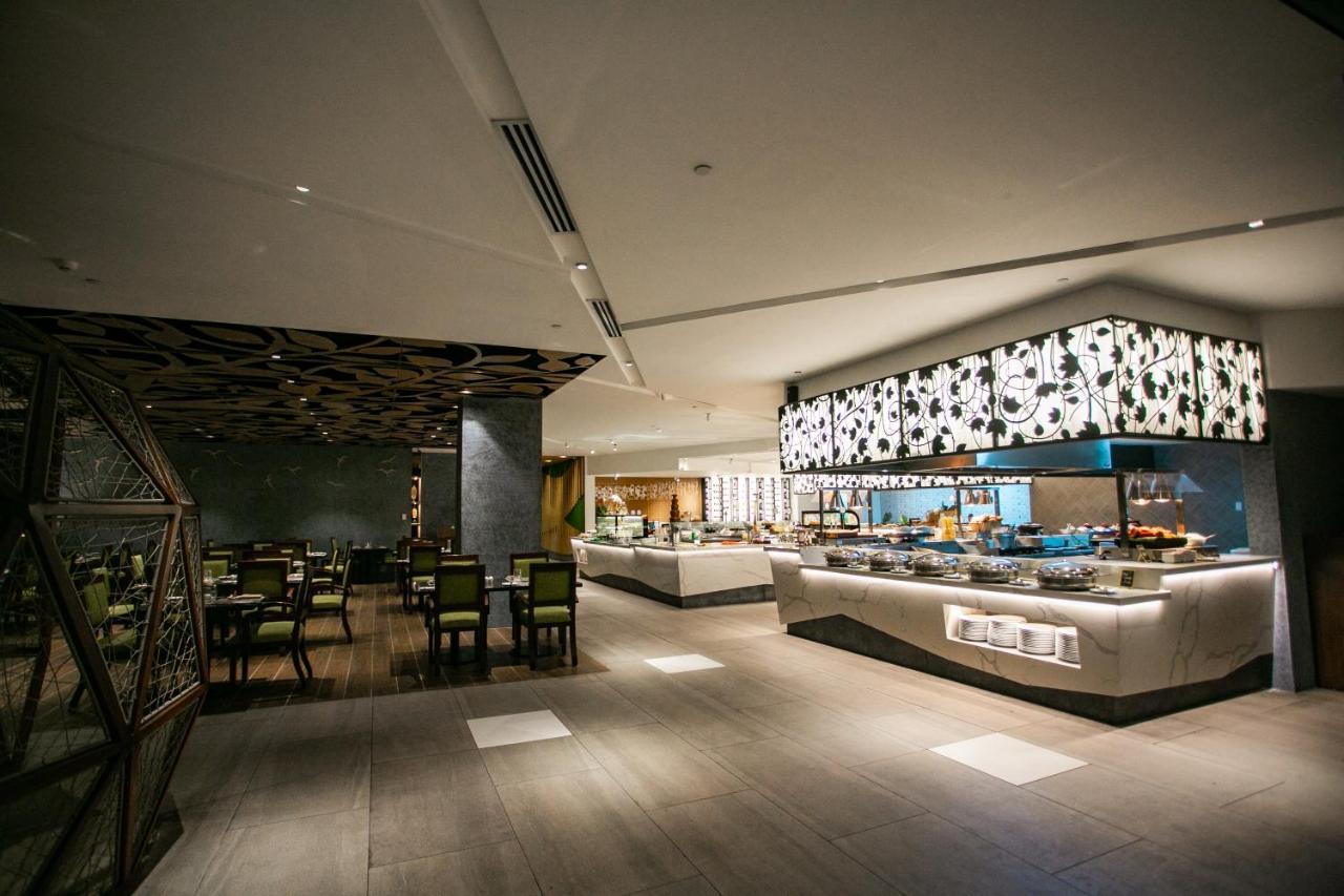 Luxent Hotel Quezon City Zewnętrze zdjęcie