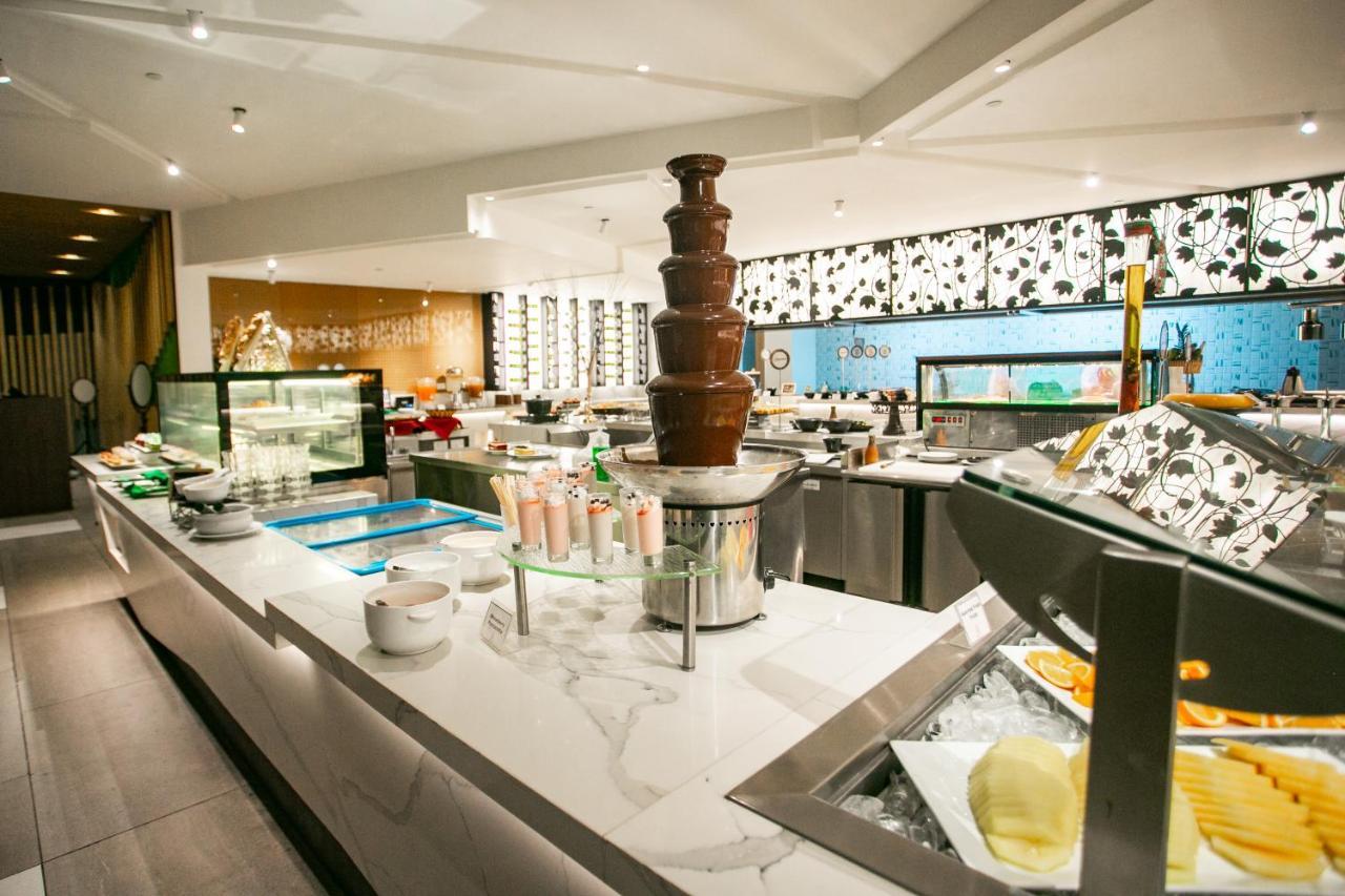 Luxent Hotel Quezon City Zewnętrze zdjęcie