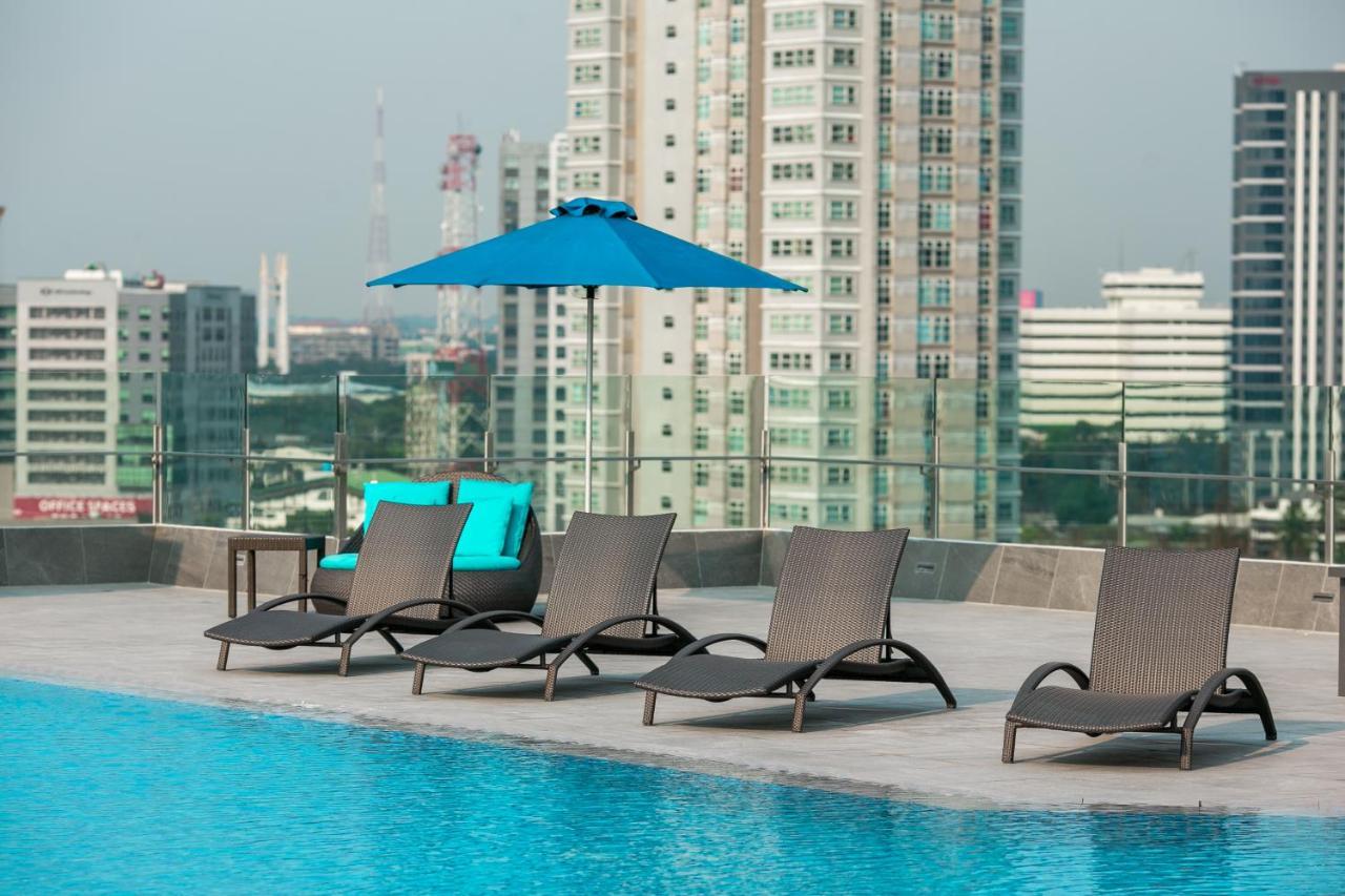 Luxent Hotel Quezon City Zewnętrze zdjęcie