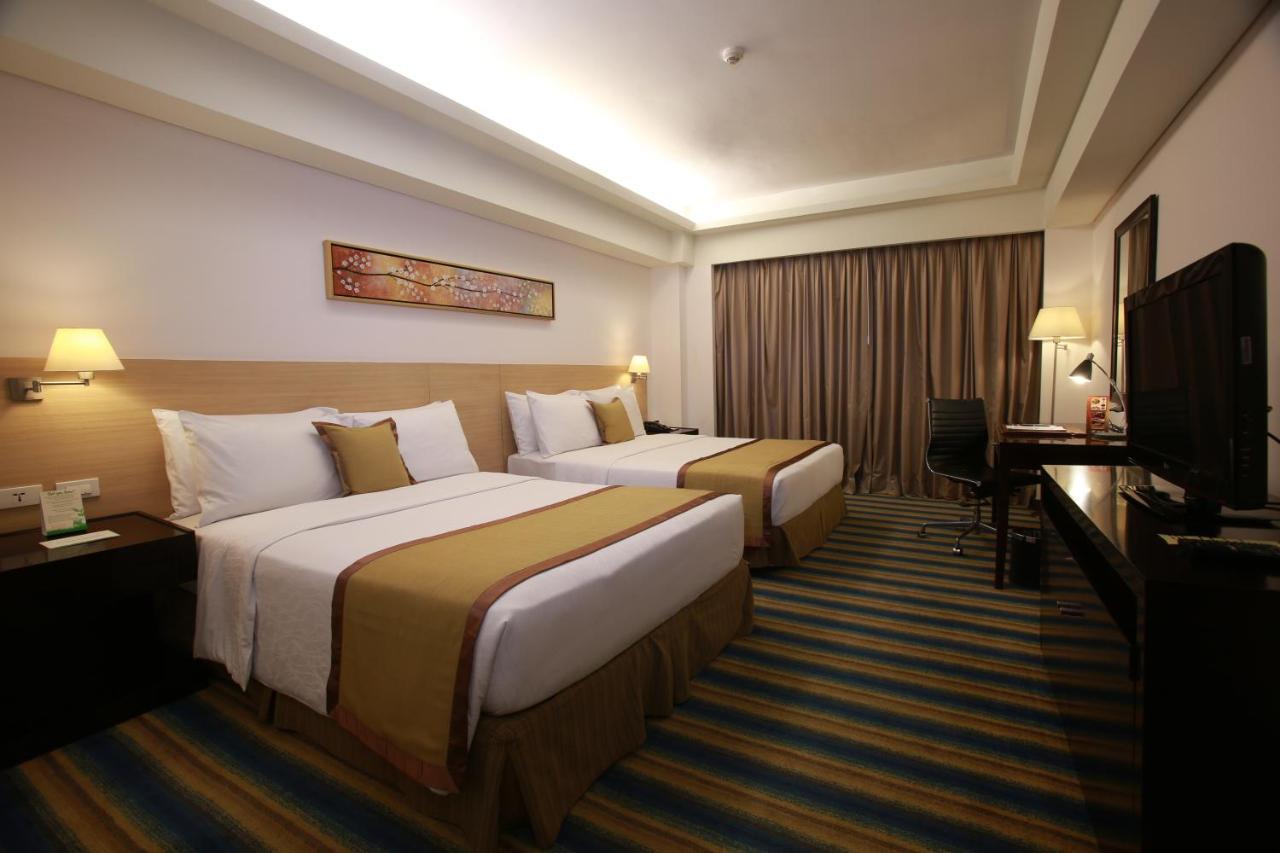 Luxent Hotel Quezon City Zewnętrze zdjęcie